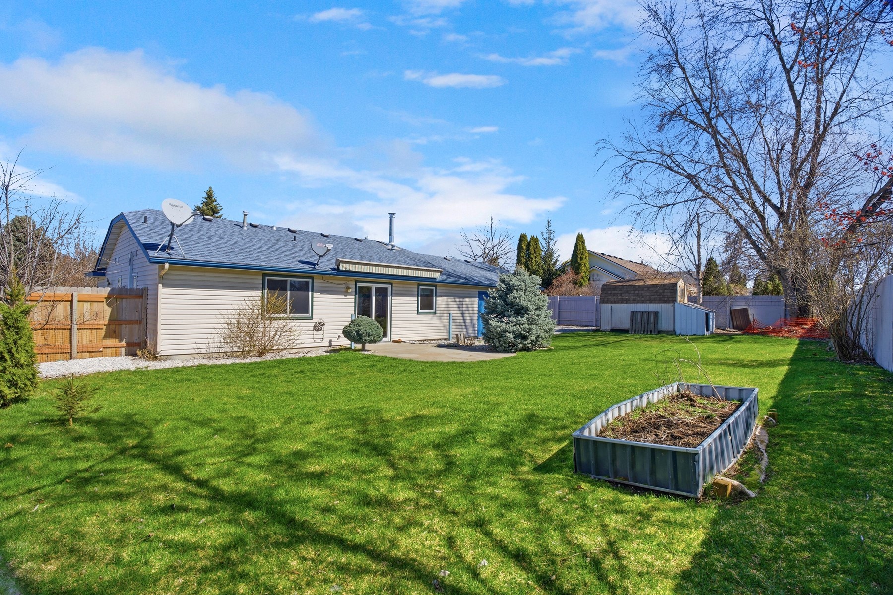  Single-Level Living with Key Updates - 物件實景