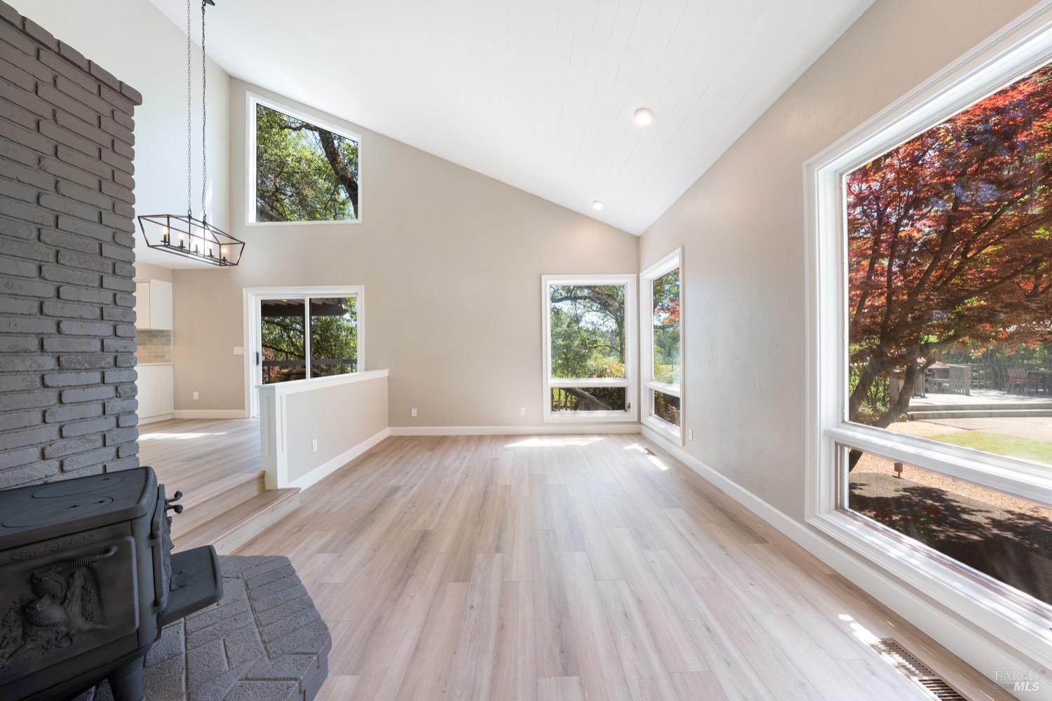 Angwin, California, 94508, United States, 4 Bedrooms Bedrooms, ,4 BathroomsBathrooms,Residential,For Sale,1989256