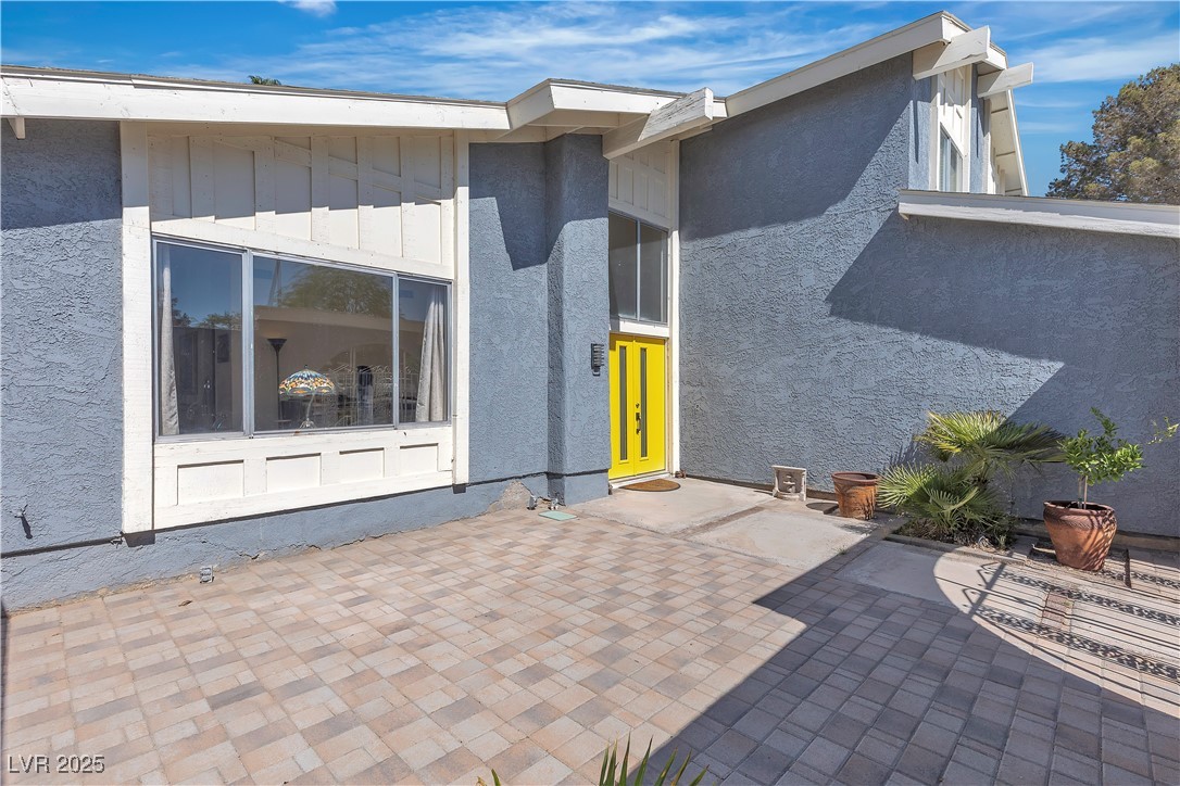 Las Vegas, Nevada, 89146, United States, 4 Bedrooms Bedrooms, ,2 BathroomsBathrooms,Residential,For Sale,1901179