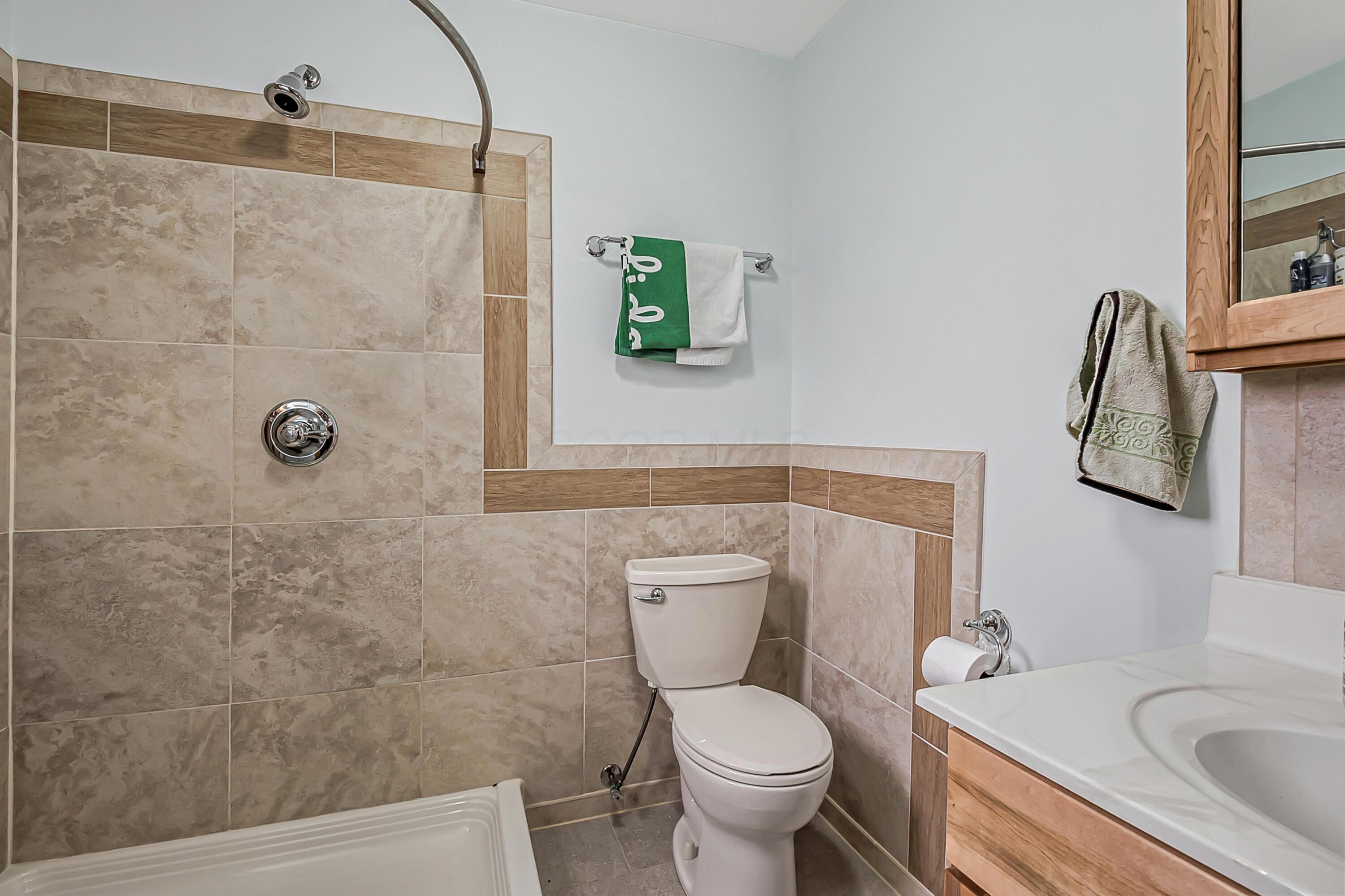 Zanesville, Ohio, 43701, United States, 4 Bedrooms Bedrooms, ,3 BathroomsBathrooms,Residential,For Sale,1766753