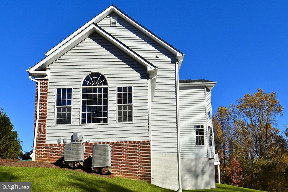 Clinton, Maryland, 20735, United States, 6 Bedrooms Bedrooms, ,6 BathroomsBathrooms,Residential,For Sale,1864170