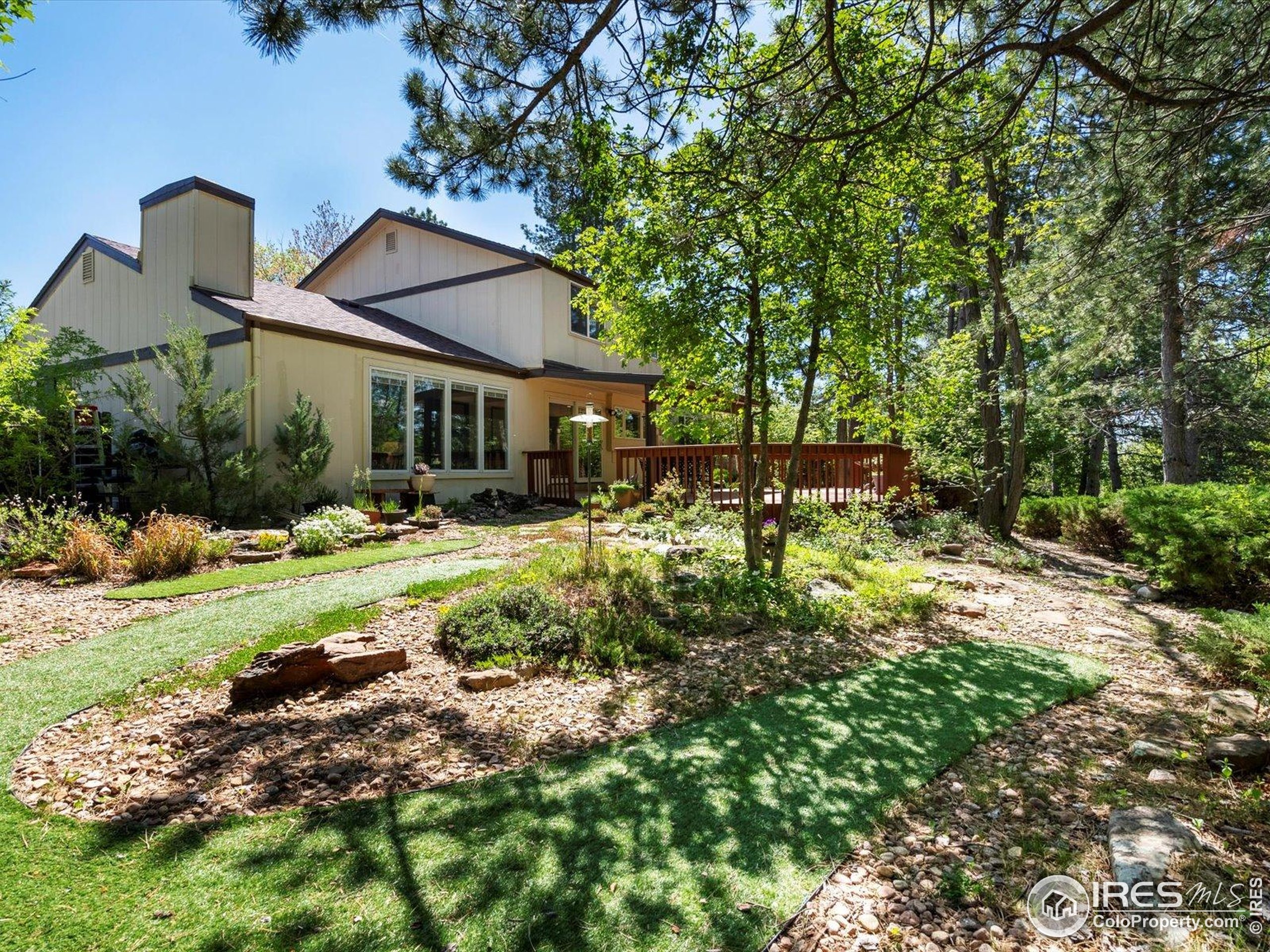 Boulder, Colorado, 80301, United States, 4 Bedrooms Bedrooms, ,3 BathroomsBathrooms,Residential,For Sale,1903516
