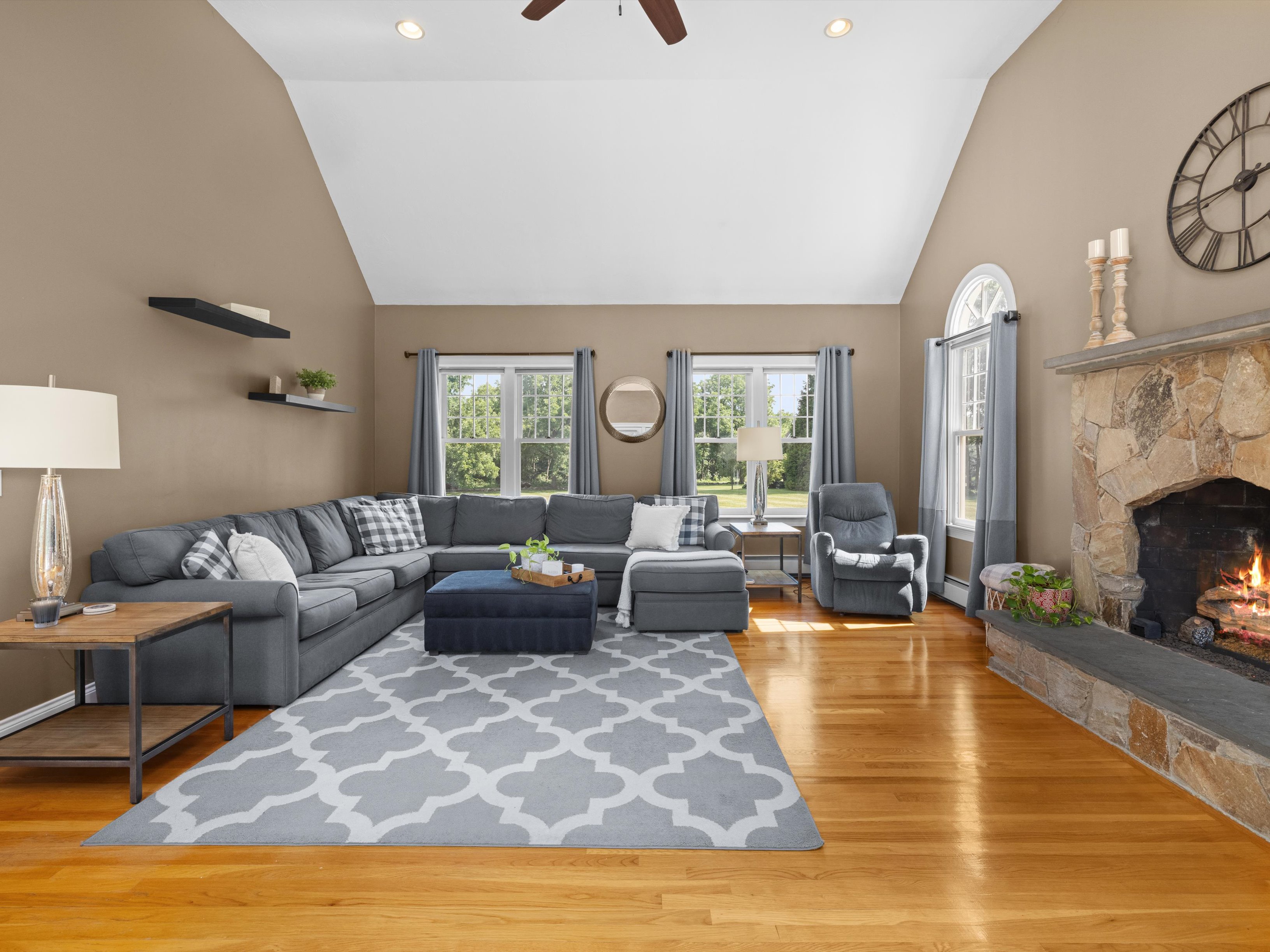  6 Warburton Lane, Westborough, MA 01581 - 物件實景