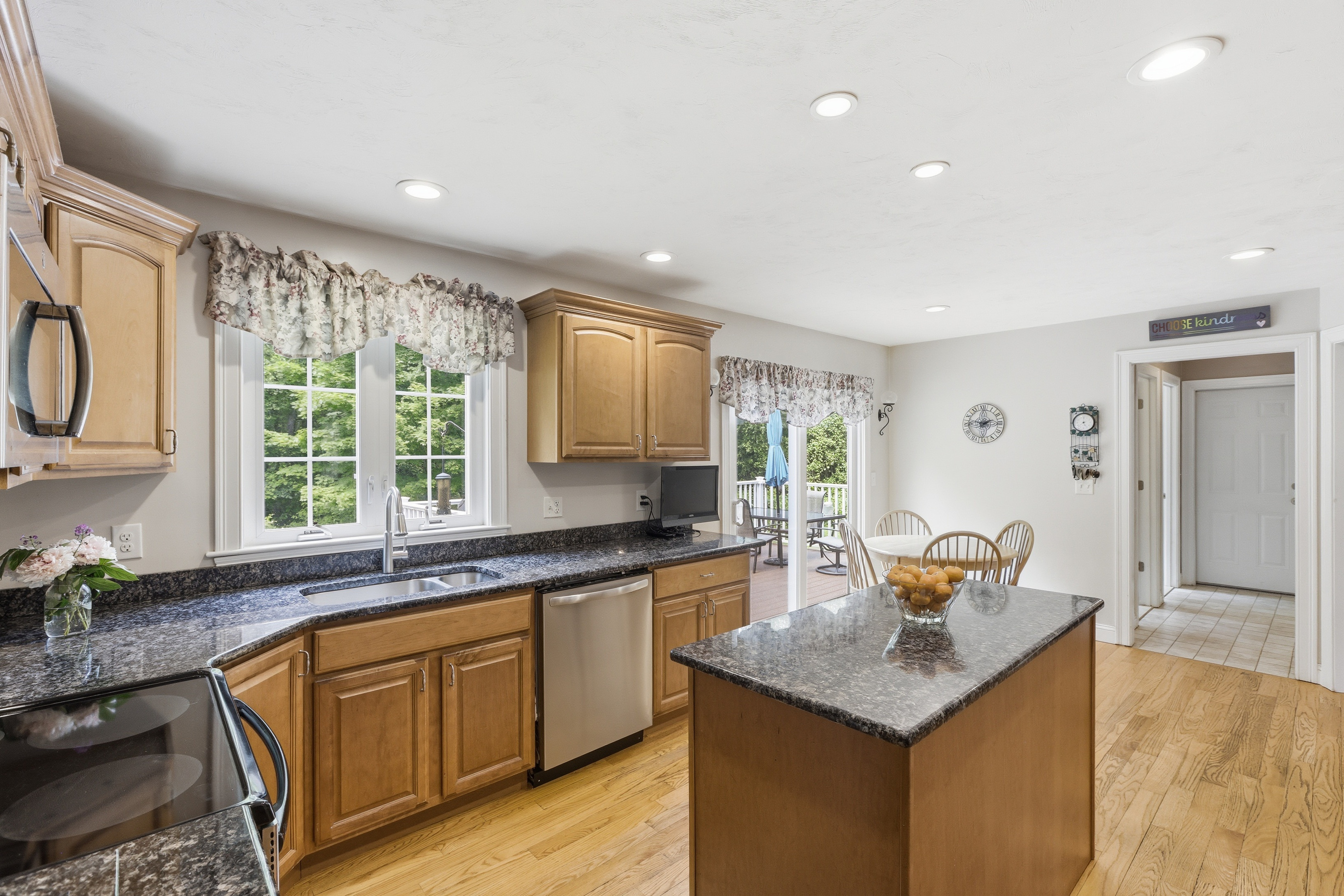  61 Whitney Street, Northborough, MA 01532 - 物件實景