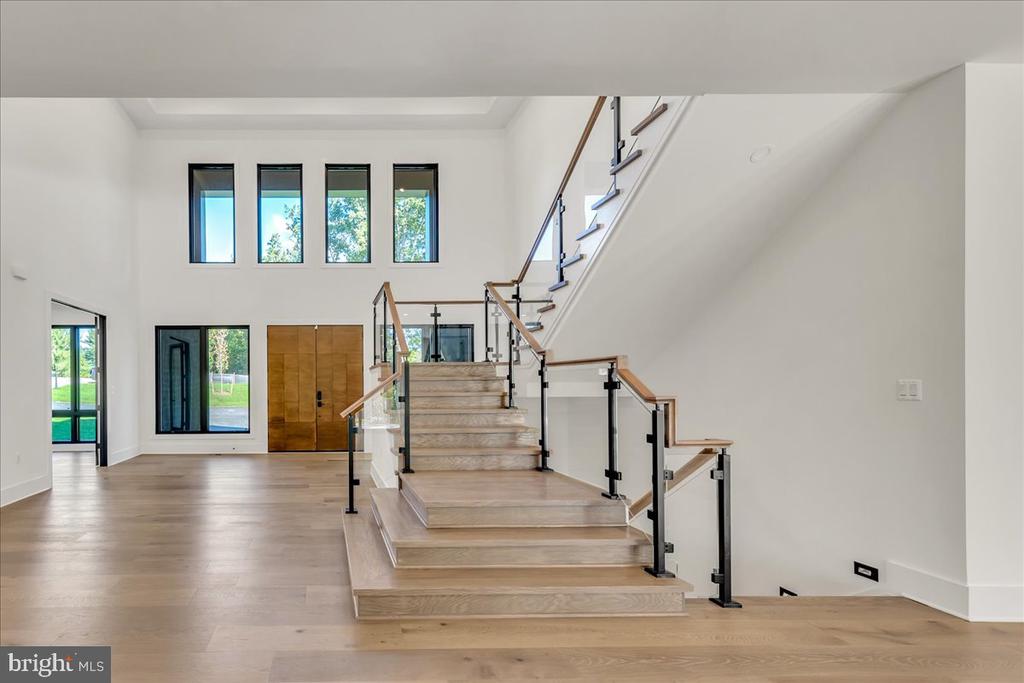 Oak Hill, Virginia, 20171, United States, 4 Bedrooms Bedrooms, ,6 BathroomsBathrooms,Residential,For Sale,1975250