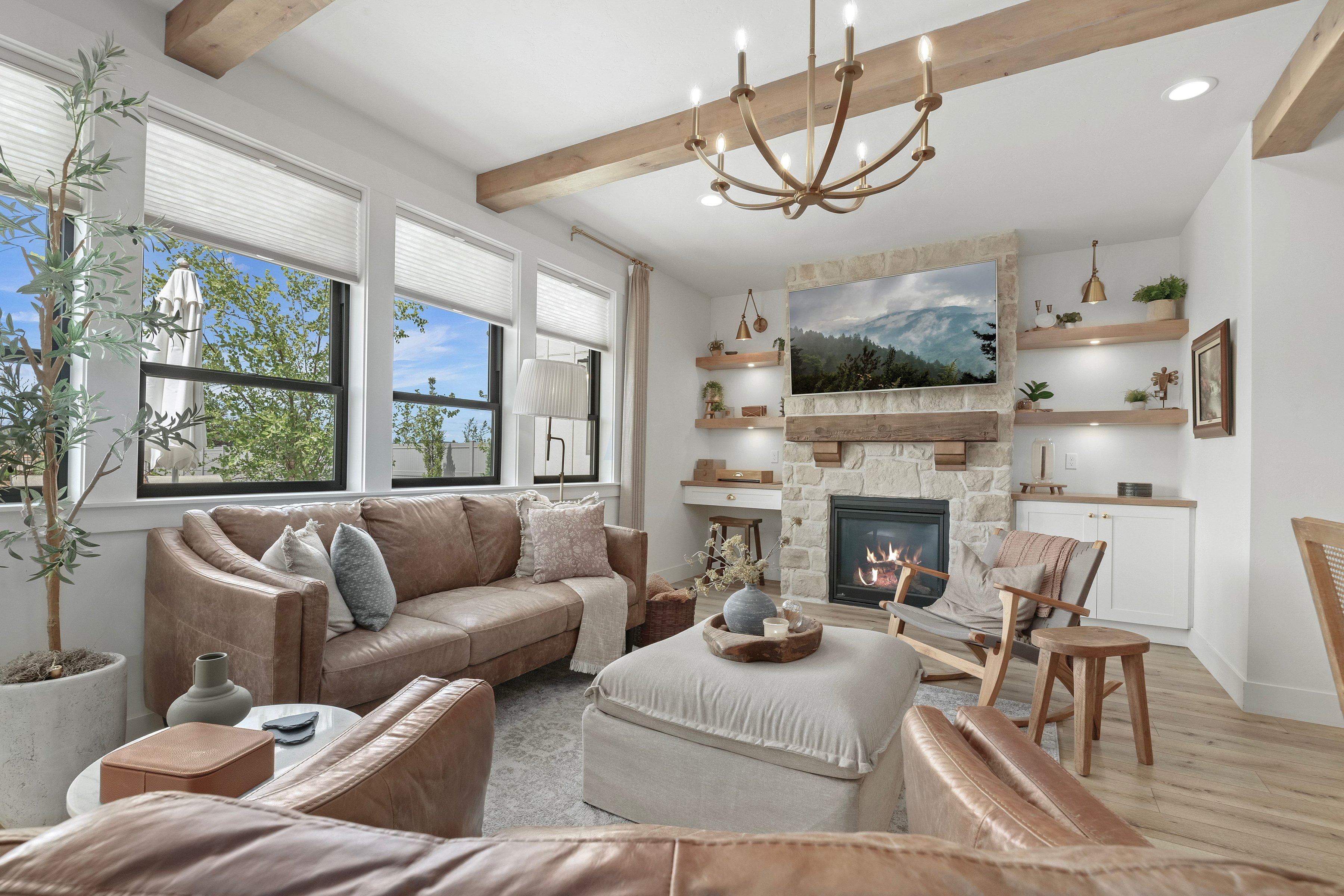  Multi-Generational Luxury with Mountain Views - 物件實景