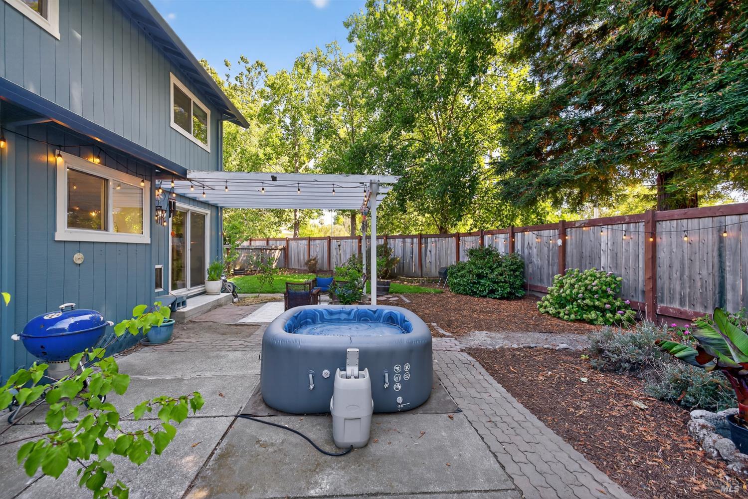 Santa Rosa, California, 95401, United States, 3 Bedrooms Bedrooms, ,2 BathroomsBathrooms,Residential,For Sale,1924972