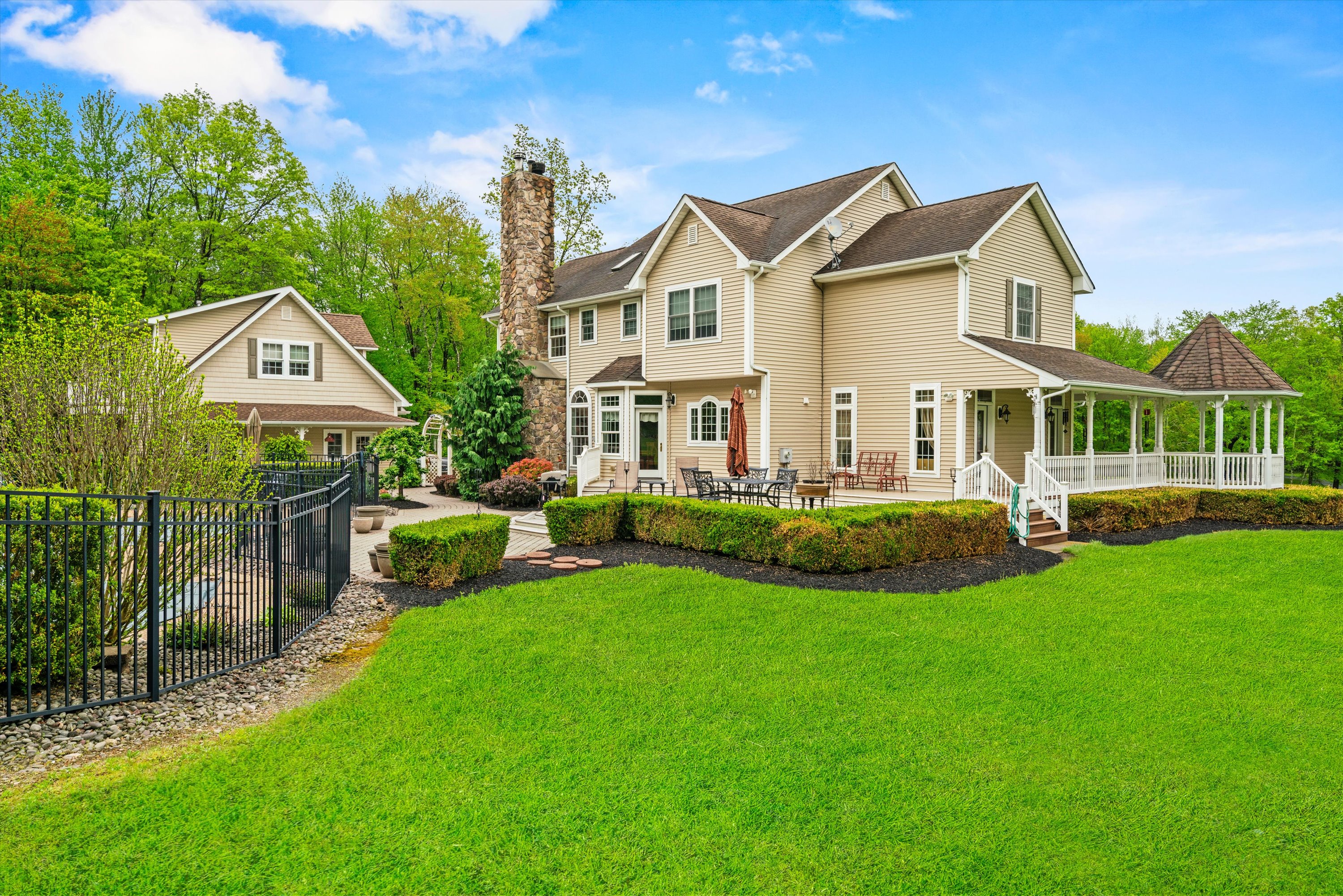 Montgomery, New York, 12549, United States, 4 Bedrooms Bedrooms, ,4 BathroomsBathrooms,Residential,For Sale,1806670