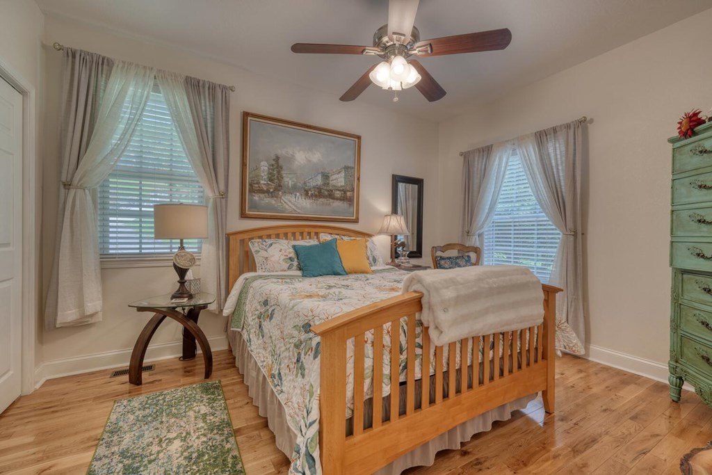 Blairsville, Georgia, 30512, United States, 4 Bedrooms Bedrooms, ,3 BathroomsBathrooms,Residential,For Sale,1983260