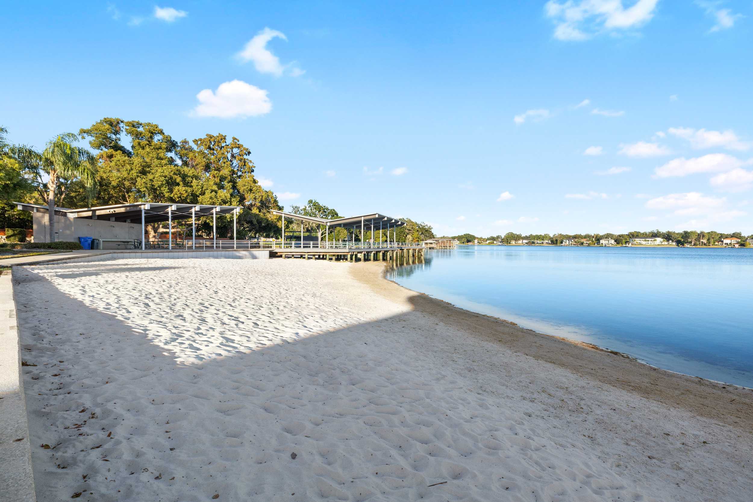 Tampa, Florida, 33618, United States, 3 Bedrooms Bedrooms, ,2 BathroomsBathrooms,Residential,For Sale,1994260