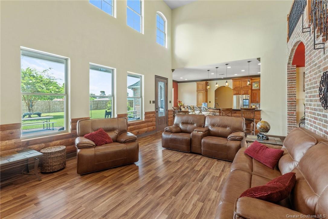 Lake Charles, Louisiana, 70611, United States, 5 Bedrooms Bedrooms, ,5 BathroomsBathrooms,Residential,For Sale,1876537
