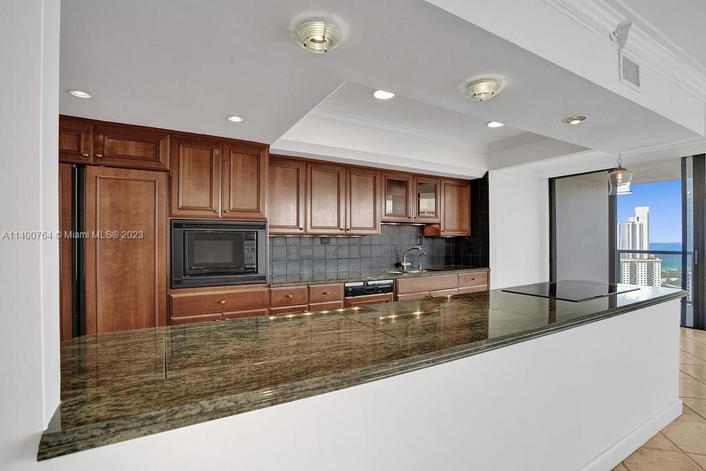 19667 Turnberry Way Unit 26B, Aventura, Florida, 33180, United States, 2 Bedrooms Bedrooms, ,2 BathroomsBathrooms,Residential,For Sale,19667 Turnberry Way Unit 26B,1612538