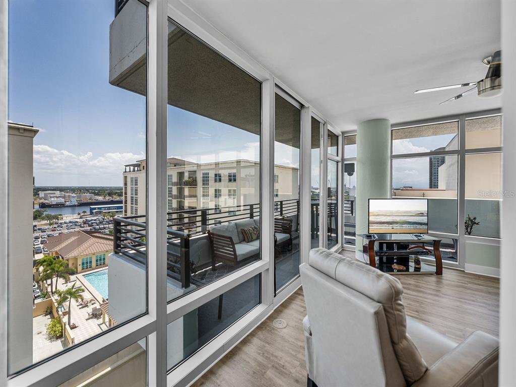 Tampa, Florida, 33602, United States, 1 Bedroom Bedrooms, ,2 BathroomsBathrooms,Residential,For Sale,1807675