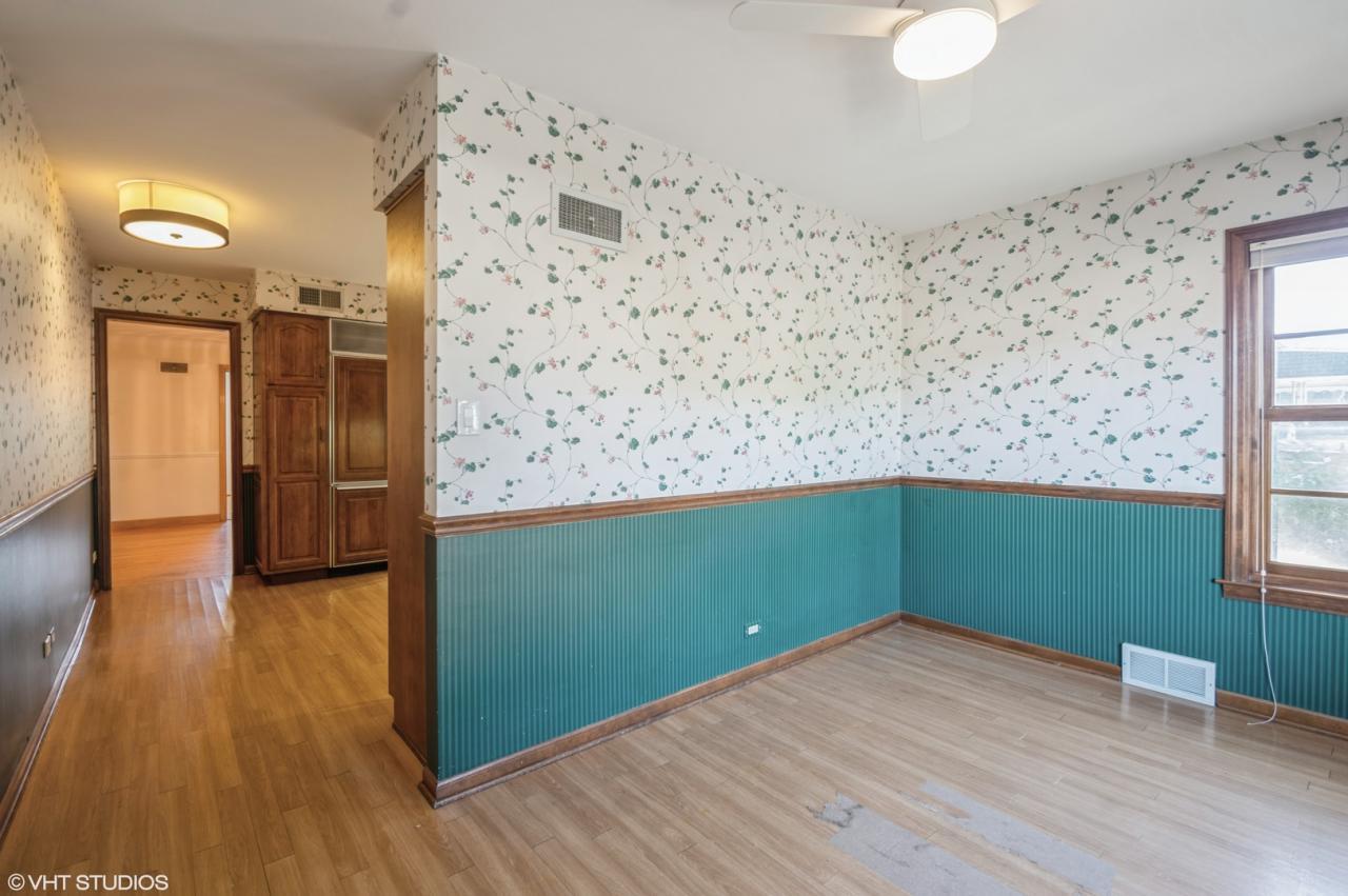 7527 W Wabansia Avenue W, Elmwood Park, Illinois, 60707, United States, 4 Bedrooms Bedrooms, ,4 BathroomsBathrooms,Residential,For Sale,7527 w wabansia AVE w,1635528