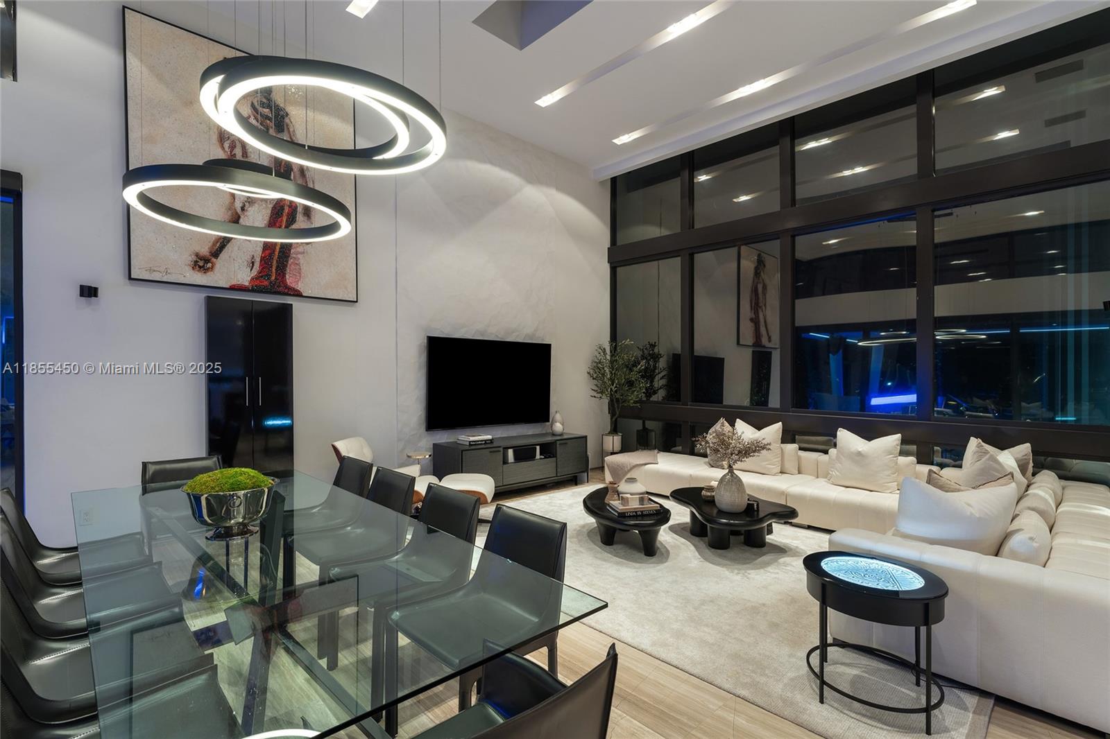 Miami Beach, Florida, 33140, United States, 5 Bedrooms Bedrooms, ,8 BathroomsBathrooms,Residential,For Sale,1918042