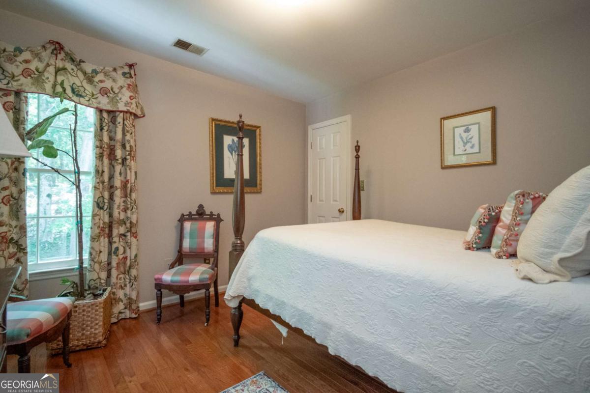 Athens, Georgia, 30606, United States, 4 Bedrooms Bedrooms, ,3 BathroomsBathrooms,Residential,For Sale,1826686