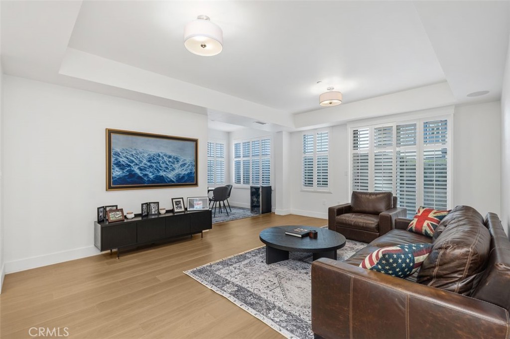 Long Beach, California, 90802, United States, 3 Bedrooms Bedrooms, ,3 BathroomsBathrooms,Residential,For Sale,2002105