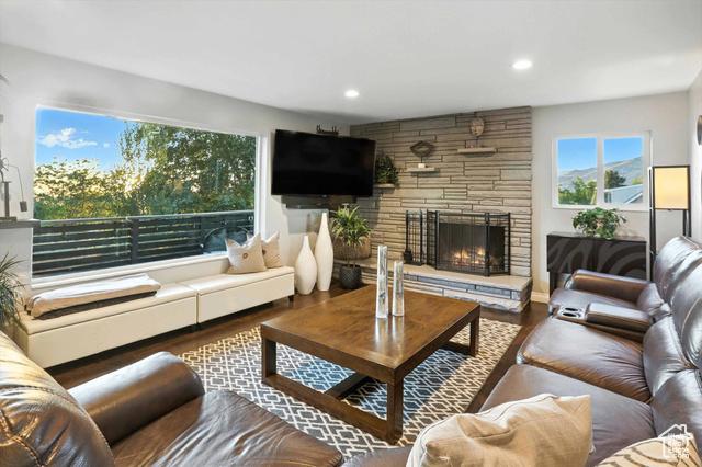 Salt Lake City, Utah, 84124, United States, 4 Bedrooms Bedrooms, ,4 BathroomsBathrooms,Residential,For Sale,1904516