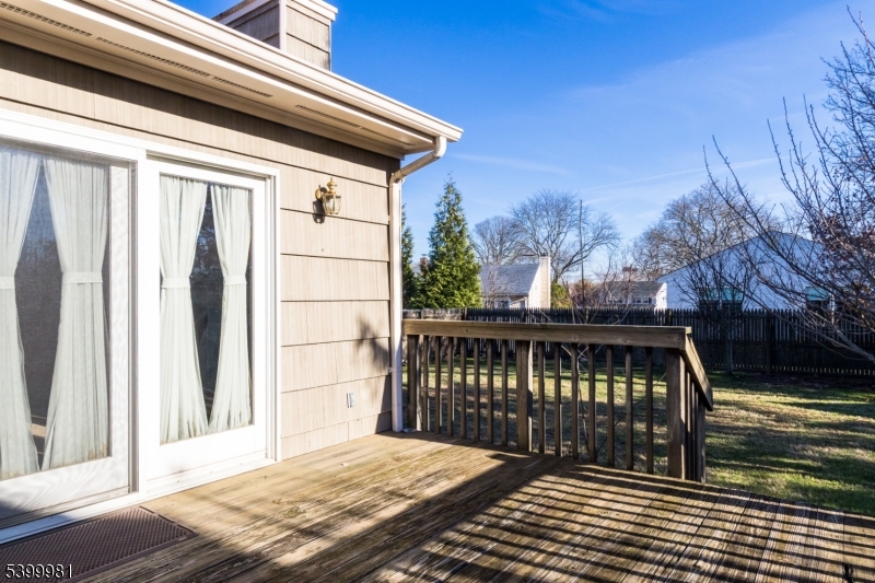 Fanwood Boro, New Jersey, 07023, United States, 3 Bedrooms Bedrooms, ,2 BathroomsBathrooms,Residential,For Sale,2001690