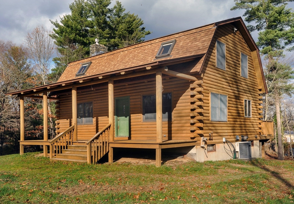 Hanson, Massachusetts, 02341, United States, 4 Bedrooms Bedrooms, ,2 BathroomsBathrooms,Residential,For Sale,2000773