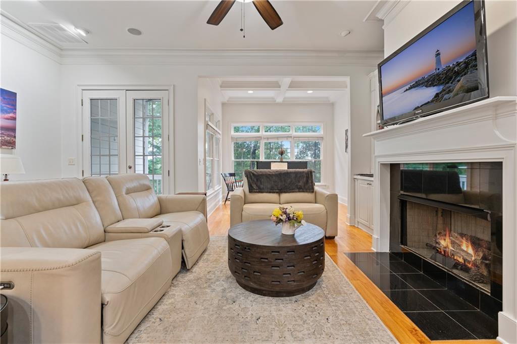 Sandy Springs, Georgia, 30328, United States, 2 Bedrooms Bedrooms, ,4 BathroomsBathrooms,Residential,For Sale,1923426
