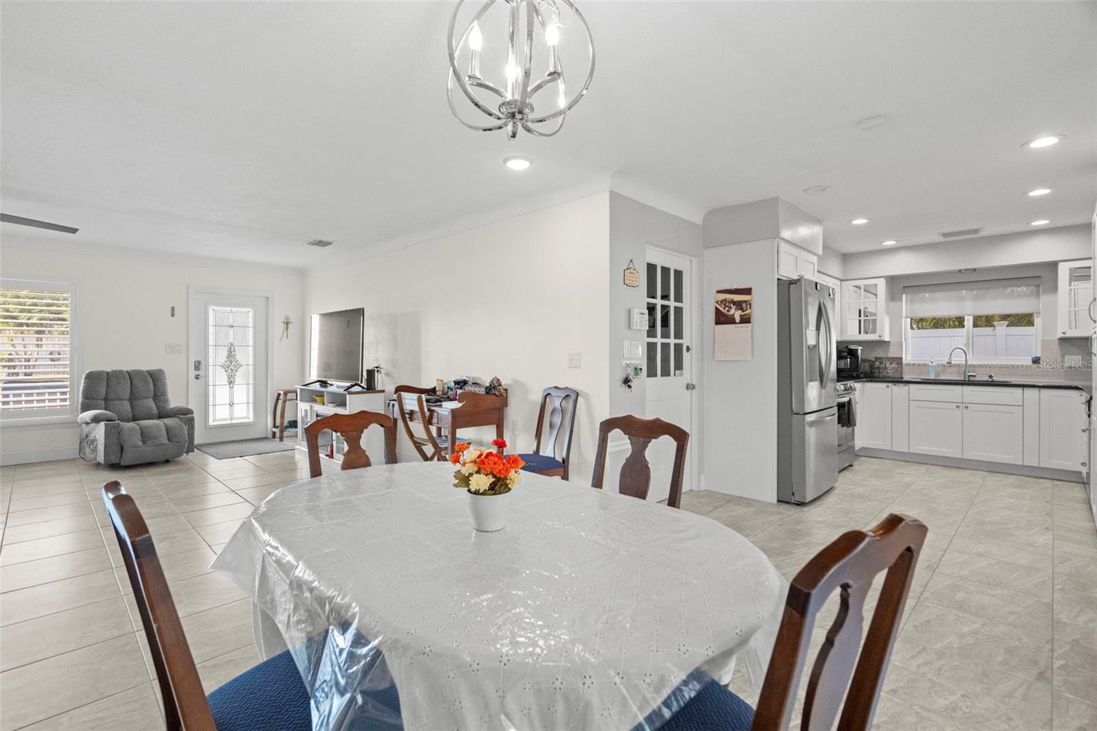 Treasure Island, Florida, 33706, United States, 3 Bedrooms Bedrooms, ,2 BathroomsBathrooms,Residential,For Sale,1996513