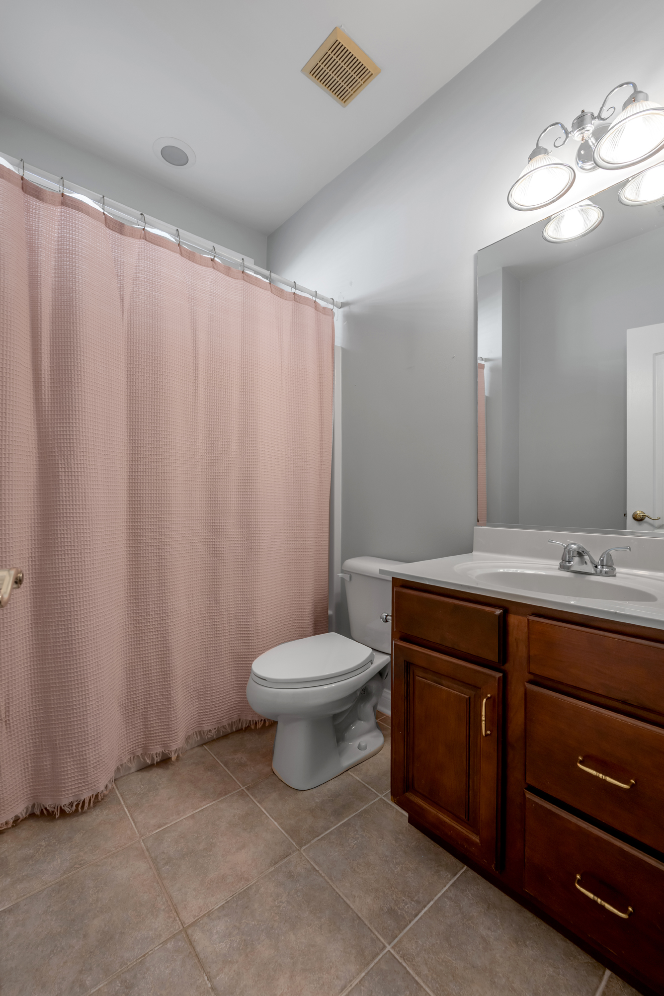  3253 Drayton Place - 物件實景