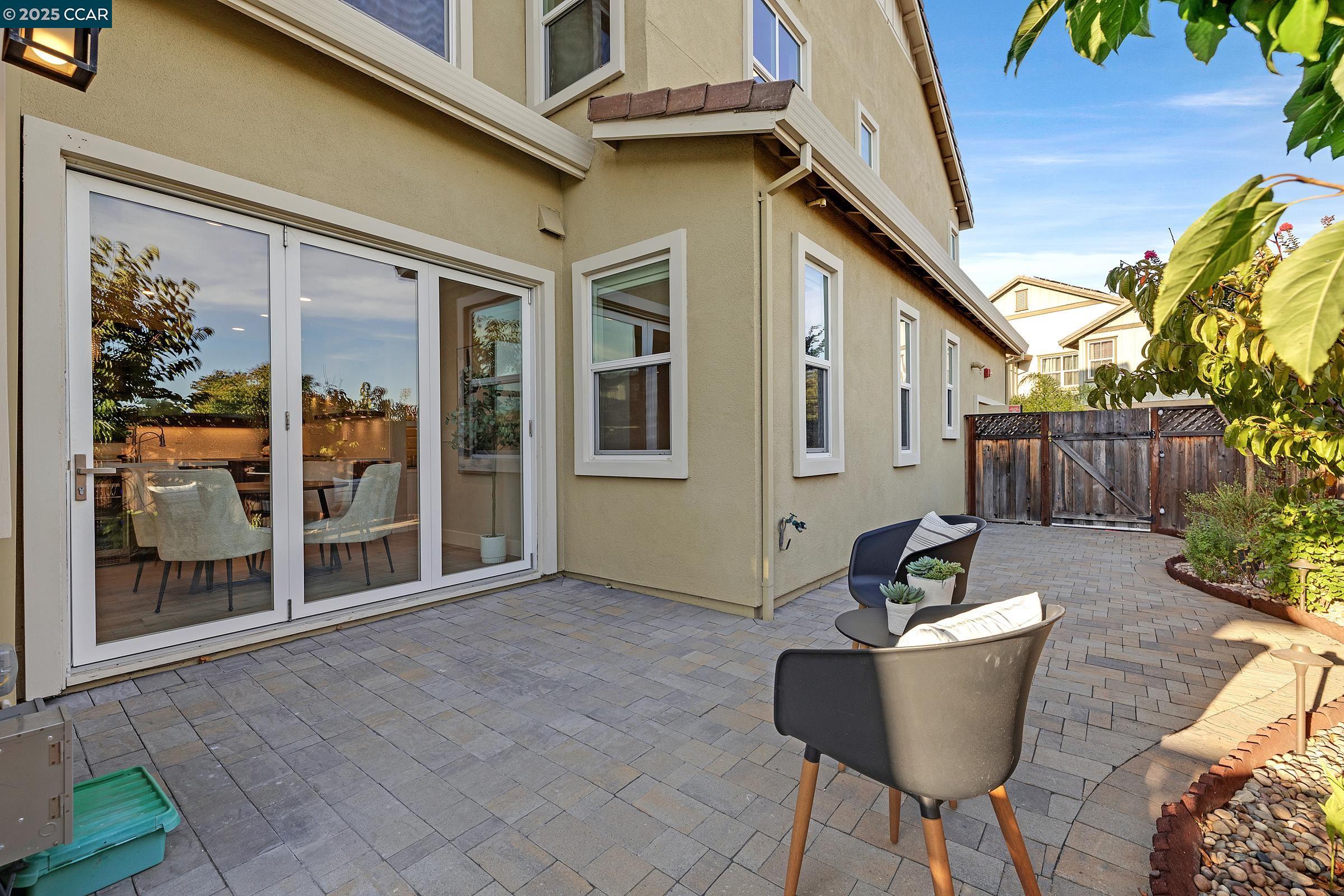 Dublin, California, 94568, United States, 4 Bedrooms Bedrooms, ,3 BathroomsBathrooms,Residential,For Sale,1949817