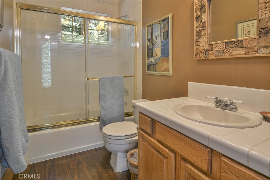 Lake Arrowhead, California, 92317, United States, 3 Bedrooms Bedrooms, ,3 BathroomsBathrooms,Residential,For Sale,1890346
