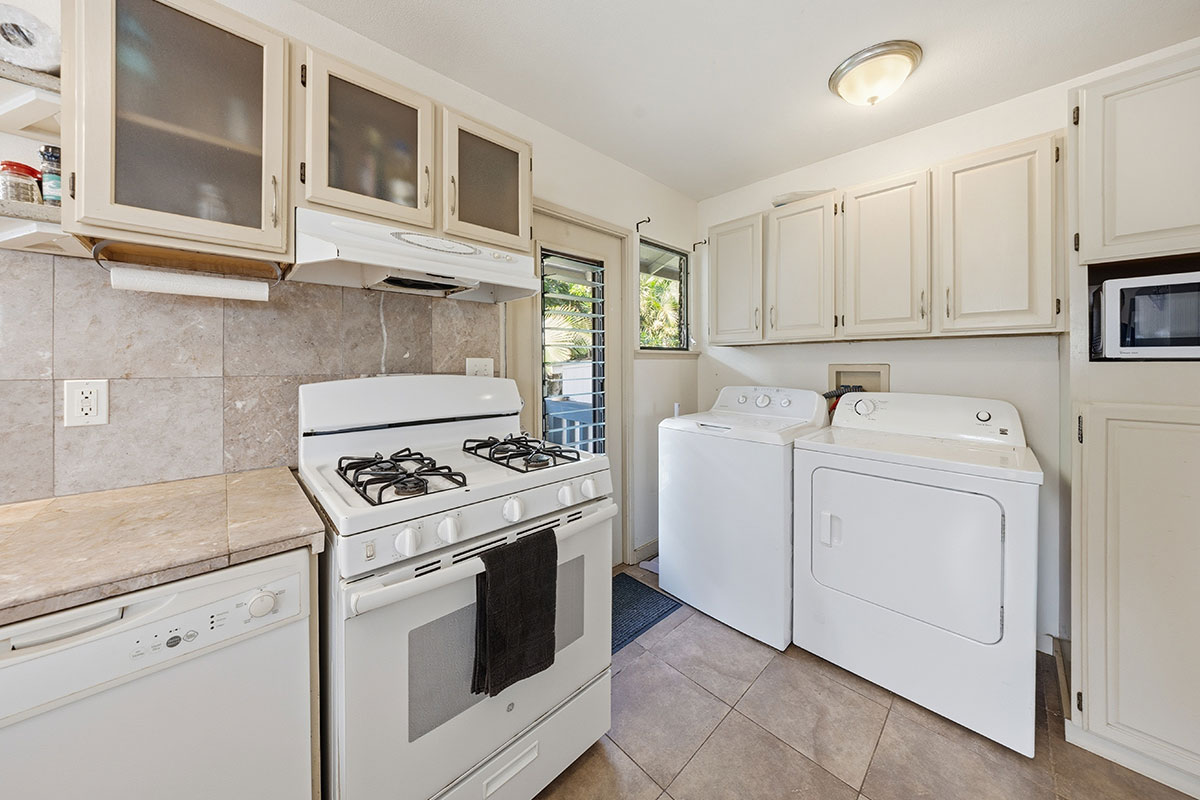 Kapaa, Hawaii, 96746, United States, 4 Bedrooms Bedrooms, ,2 BathroomsBathrooms,Residential,For Sale,1989246