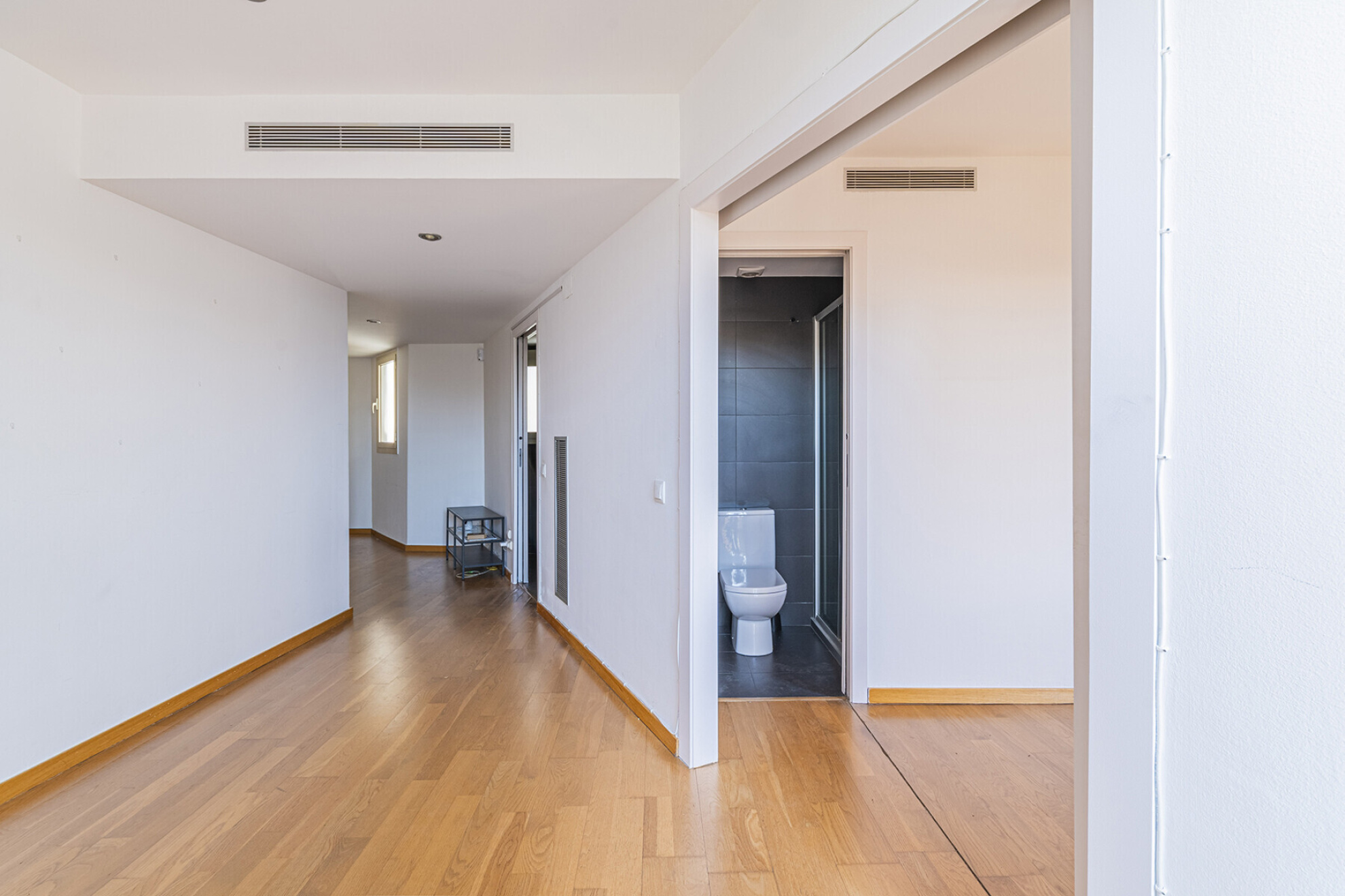  Bright top-floor apartment with a private terrace in Eixample - 物件實景
