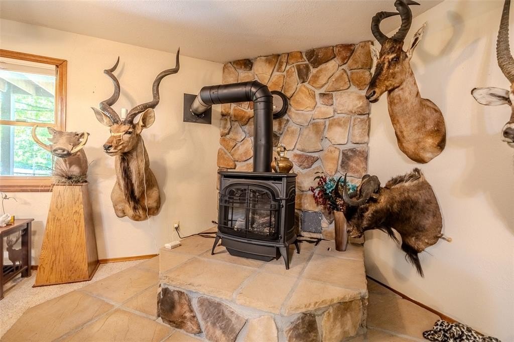 Urbana, Missouri, 65767, United States, 5 Bedrooms Bedrooms, ,4 BathroomsBathrooms,Residential,For Sale,1851017