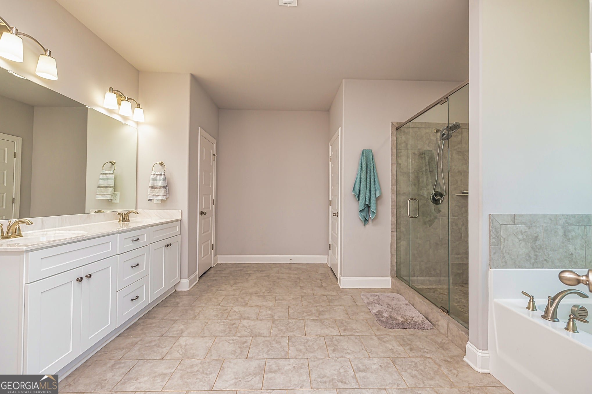 Newnan, Georgia, 30263, United States, 4 Bedrooms Bedrooms, ,3 BathroomsBathrooms,Residential,For Sale,1935946