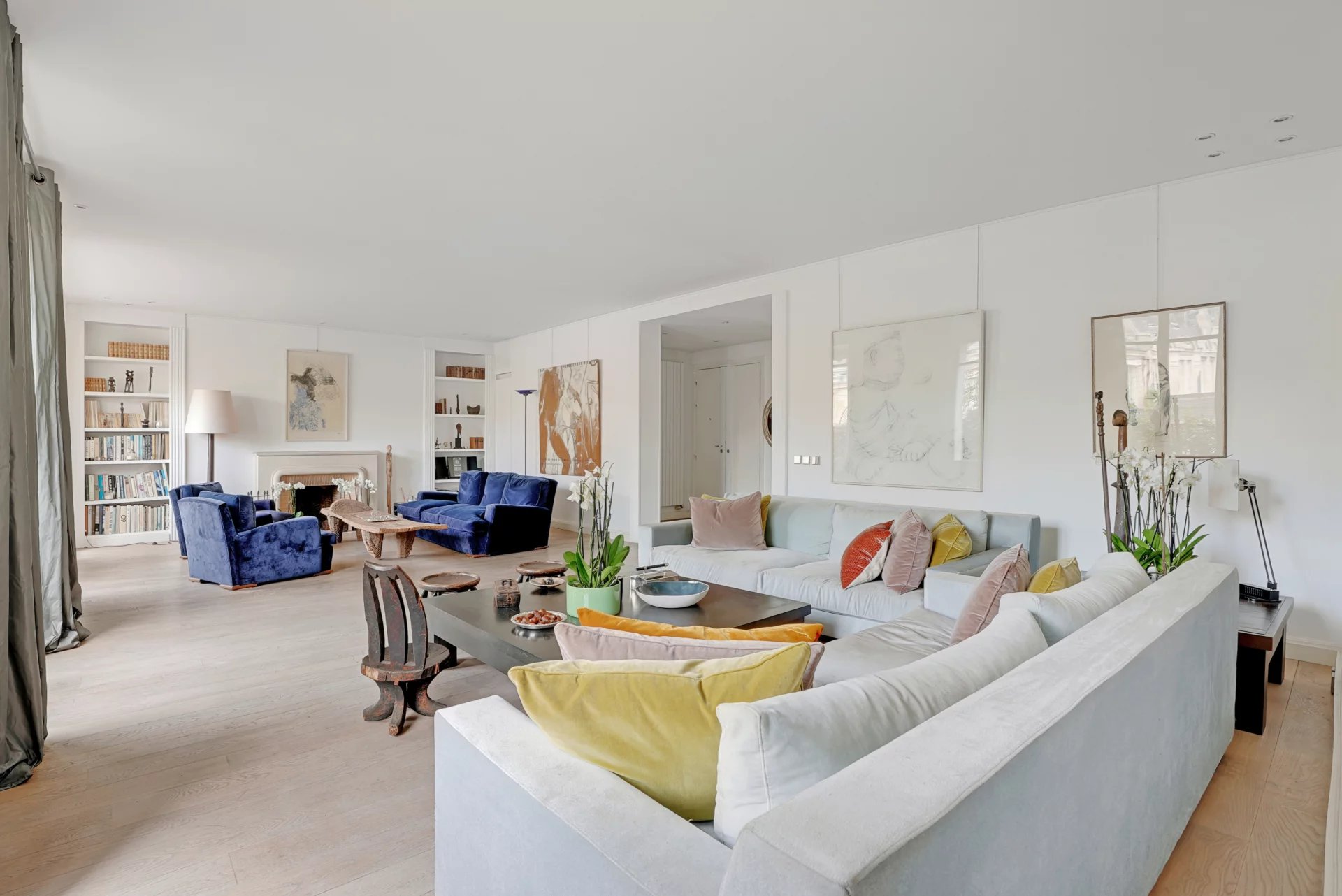 Paris 8th, Île-de-France, 75008, FR, 4 Bedrooms Bedrooms, ,2 BathroomsBathrooms,Residential,For Sale,1669090