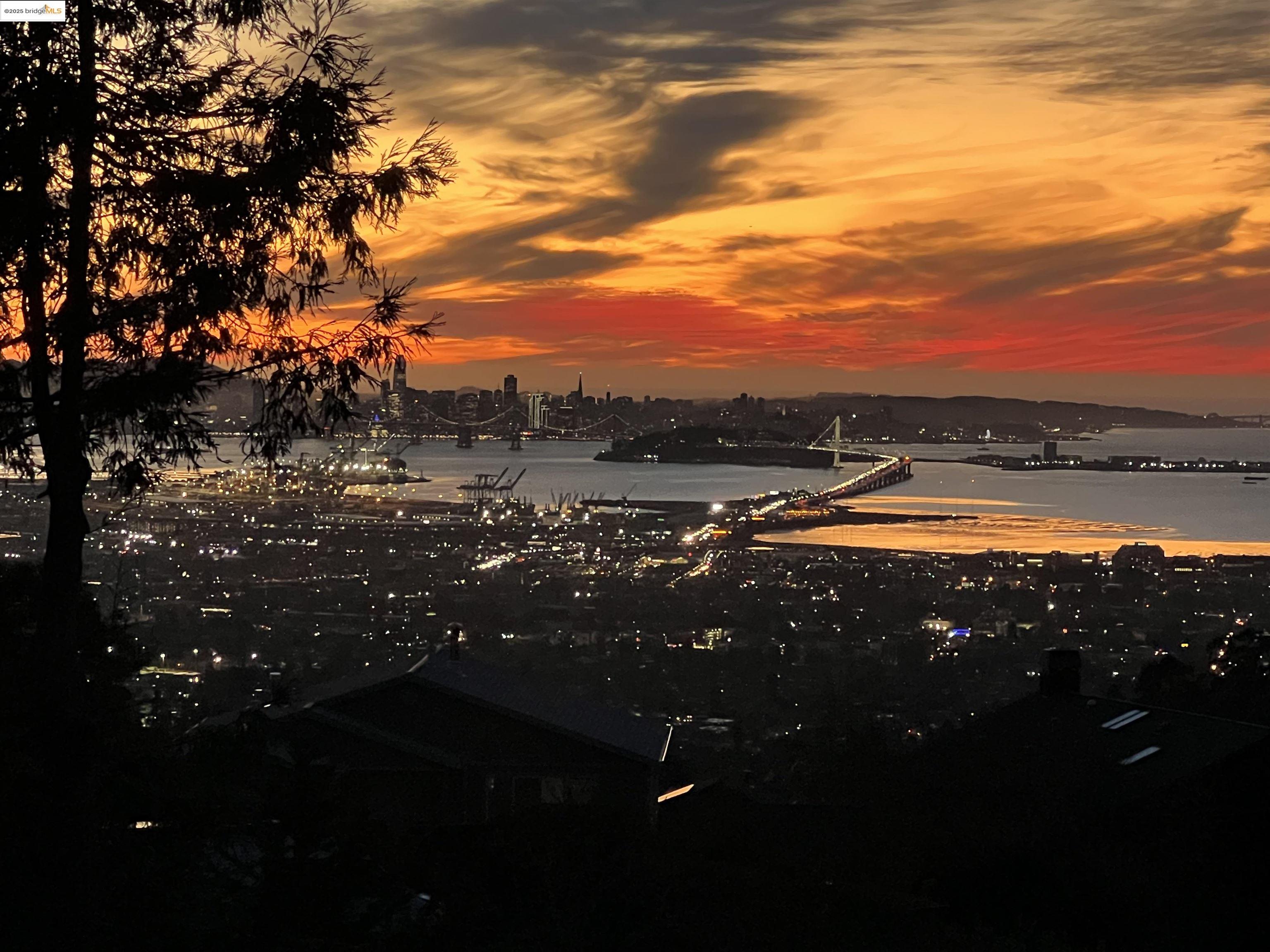 Oakland, California, 94611, United States, 2 Bedrooms Bedrooms, ,1 BathroomBathrooms,Residential,For Sale,1803995