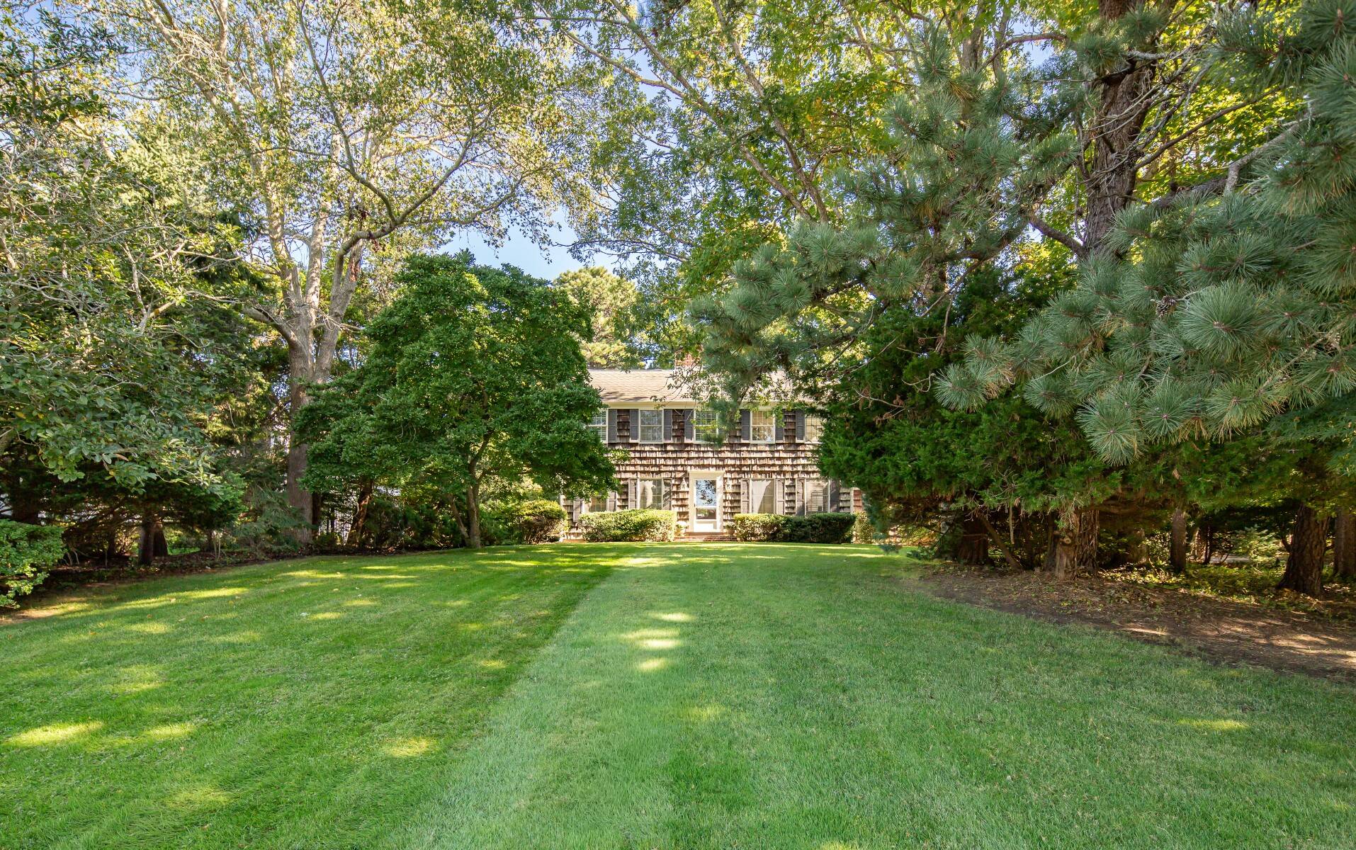  Southampton 4 Bedroom Traditional - Beautifully Landsacaped - 物件實景