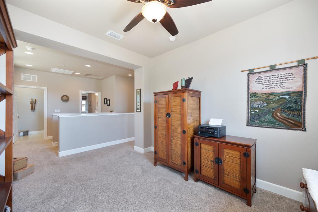 Folsom, California, 95630, United States, 2 Bedrooms Bedrooms, ,3 BathroomsBathrooms,Residential,For Sale,1917573