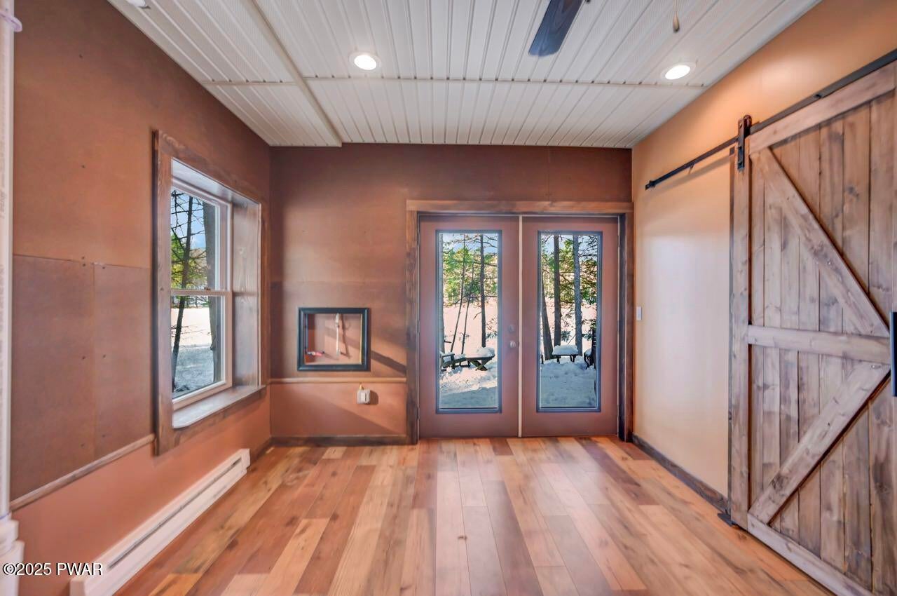 Dingmans Ferry, Pennsylvania, 18328, United States, 2 Bedrooms Bedrooms, ,1 BathroomBathrooms,Residential,For Sale,2006132