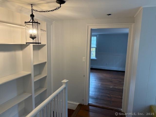 Wilton, Connecticut, 06897, United States, 4 Bedrooms Bedrooms, ,3 BathroomsBathrooms,Residential,For Sale,1988837