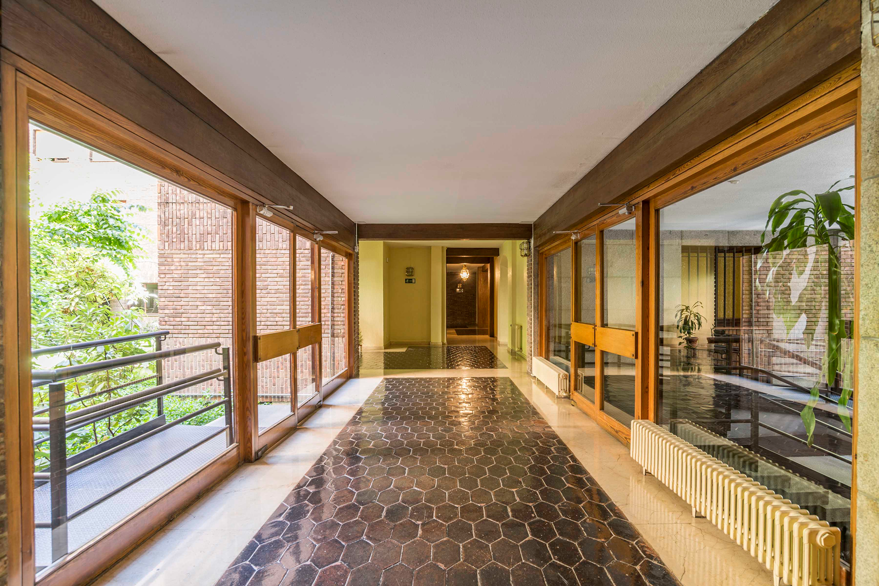  Apartment in Almagro with 241 m², 4 bedrooms, and garage. - 物件實景