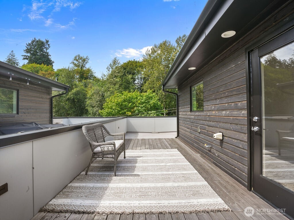 Bothell, Washington, 98011, United States, 4 Bedrooms Bedrooms, ,1 BathroomBathrooms,Residential,For Sale,1977689