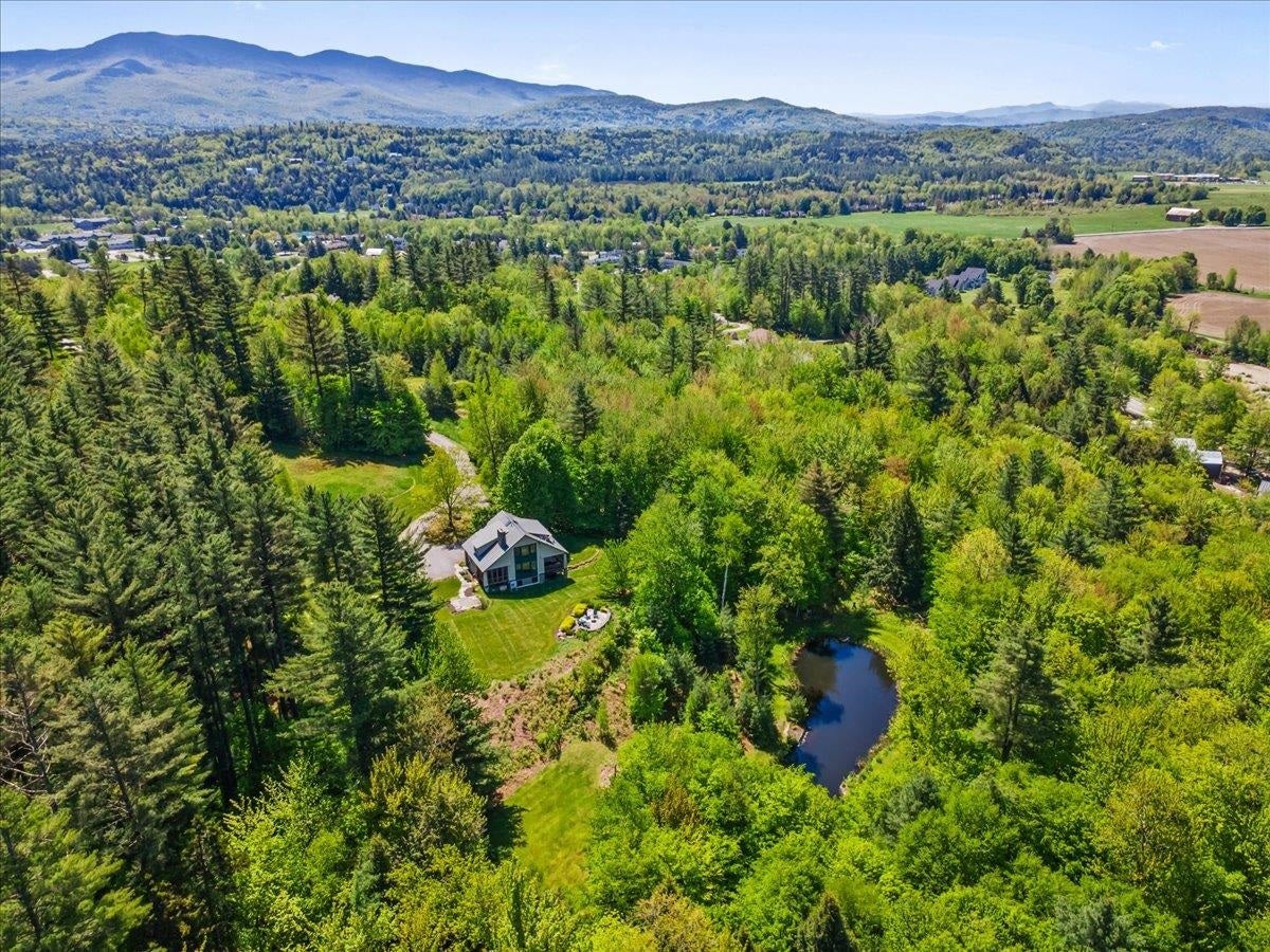 Stowe, Vermont, 05672, United States, 4 Bedrooms Bedrooms, ,3 BathroomsBathrooms,Residential,For Sale,1751990