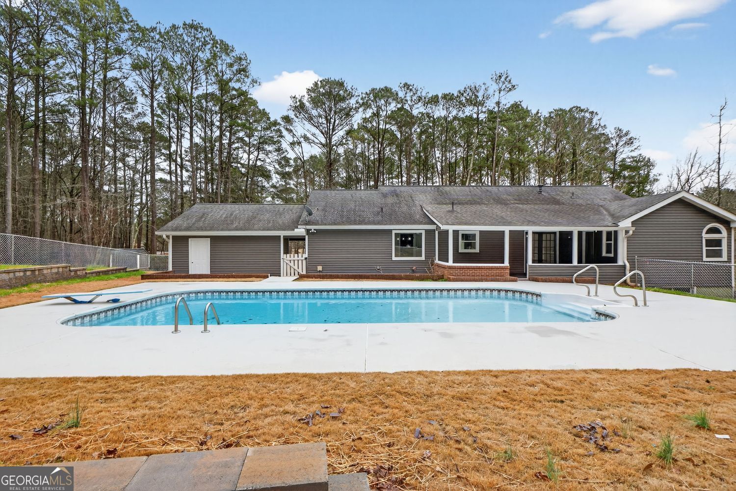 Fayetteville, Georgia, 30215, United States, 4 Bedrooms Bedrooms, ,2 BathroomsBathrooms,Residential,For Sale,2013140