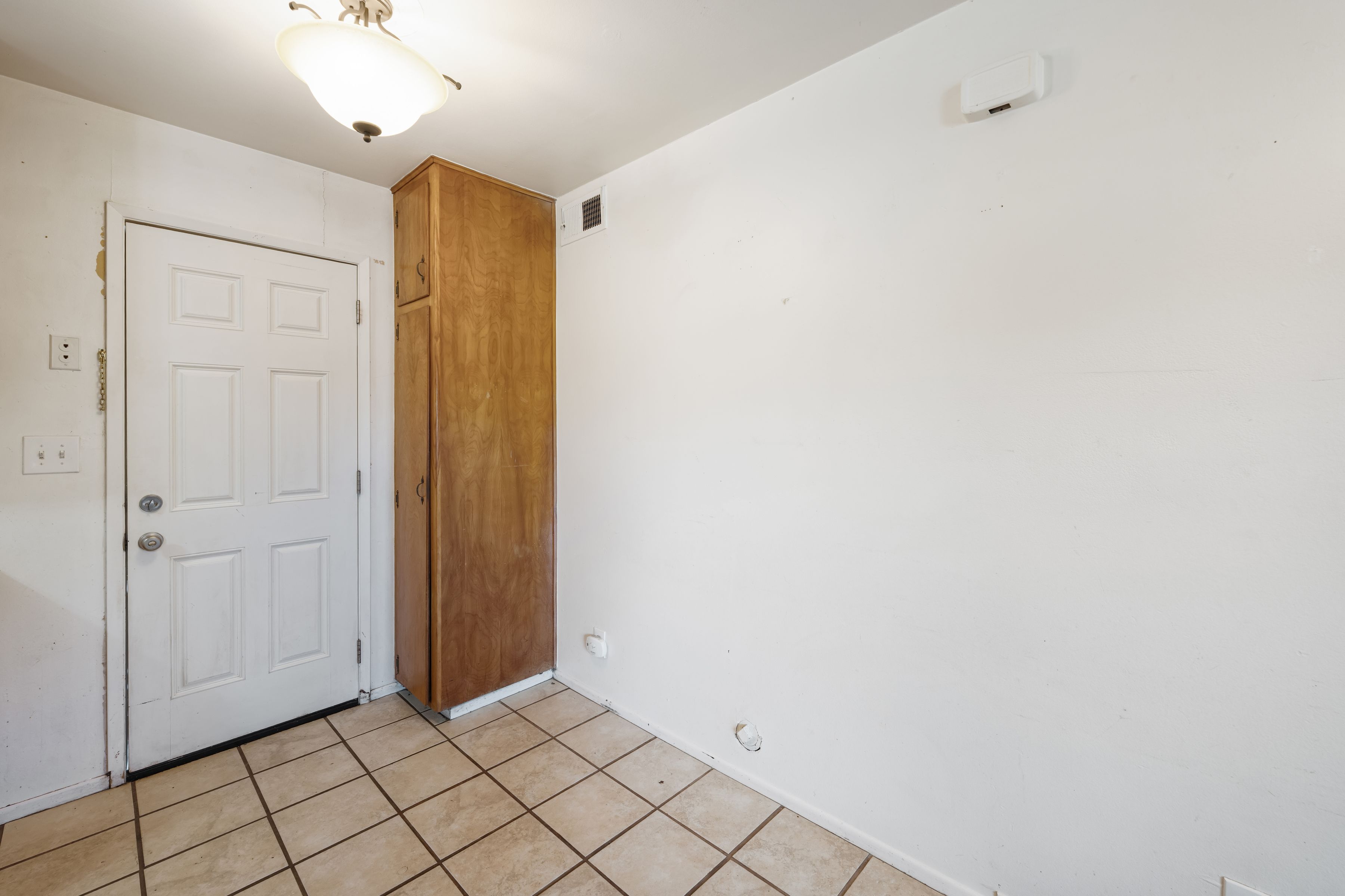  3617 Manzana Street - 物件實景