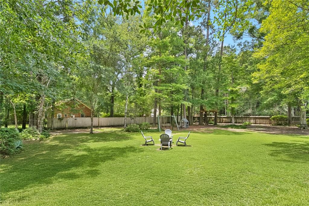 Covington, Louisiana, 70433, United States, 4 Bedrooms Bedrooms, ,4 BathroomsBathrooms,Residential,For Sale,1882669