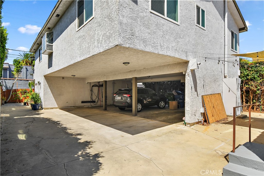 Los Angeles, California, 90019, United States, ,Residential,For Sale,1983742