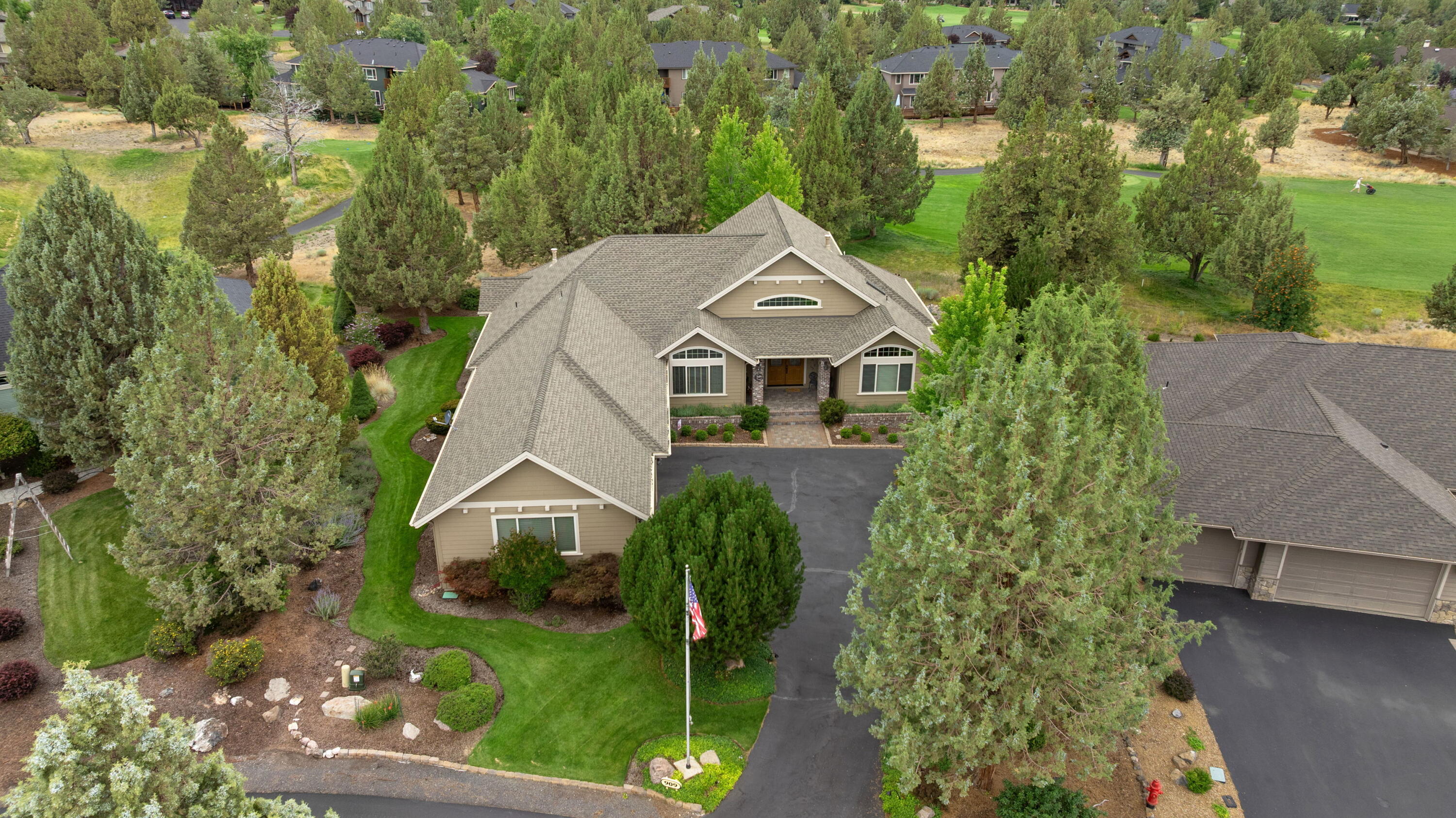 Redmond, Oregon, 97756, United States, 3 Bedrooms Bedrooms, ,3 BathroomsBathrooms,Residential,For Sale,1919613