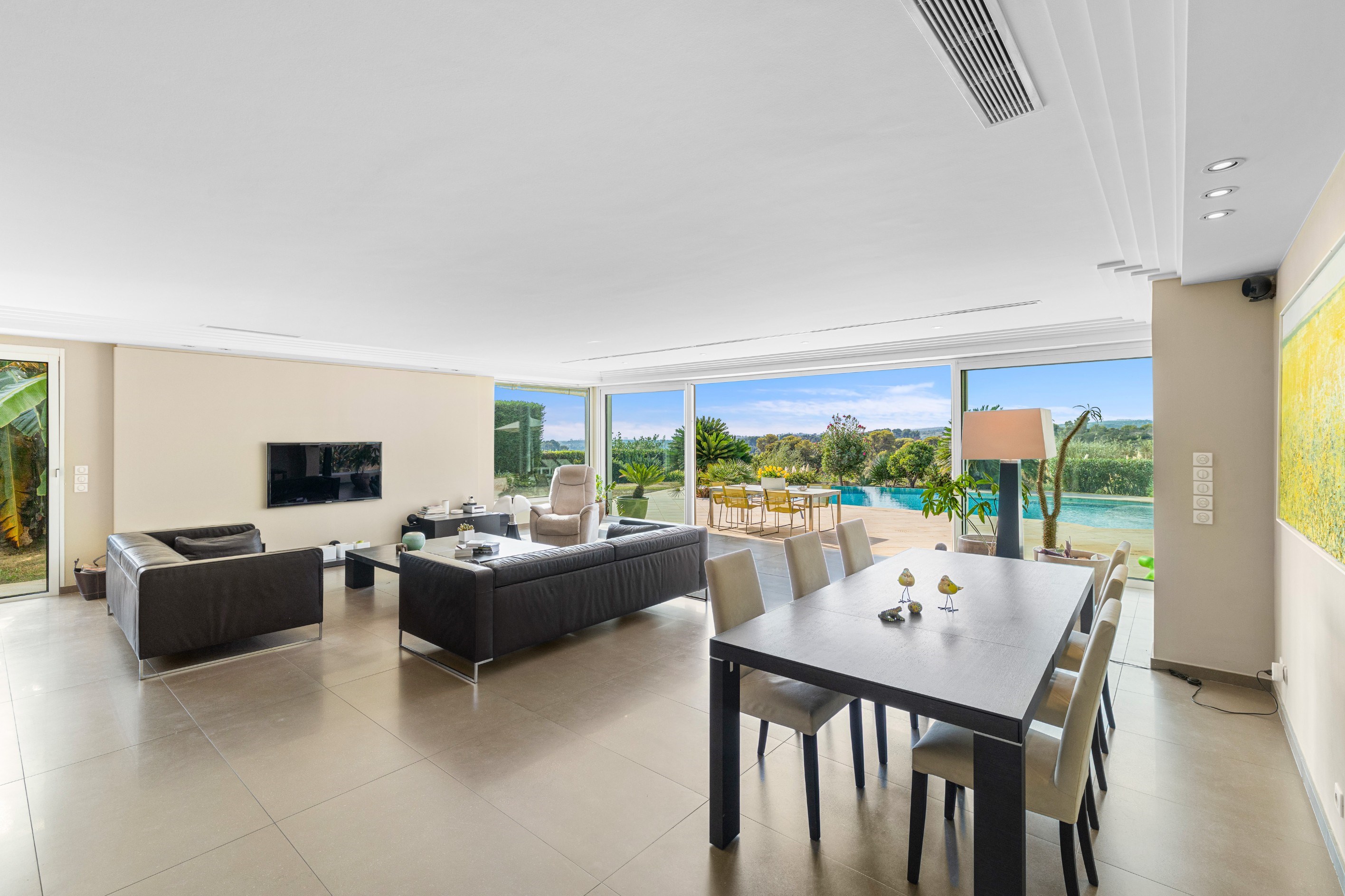  French Riviera – Elegant Villa with Private Pool in the Prestigious Domaine des… - 物件實景