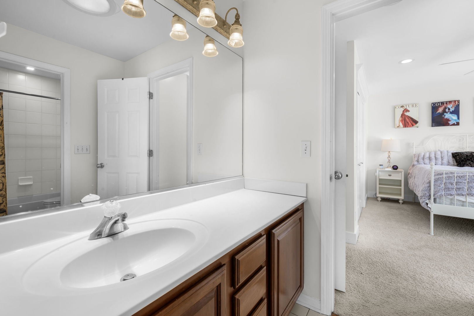 Geneva, Illinois, 60134, United States, 4 Bedrooms Bedrooms, ,4 BathroomsBathrooms,Residential,For Sale,1965070