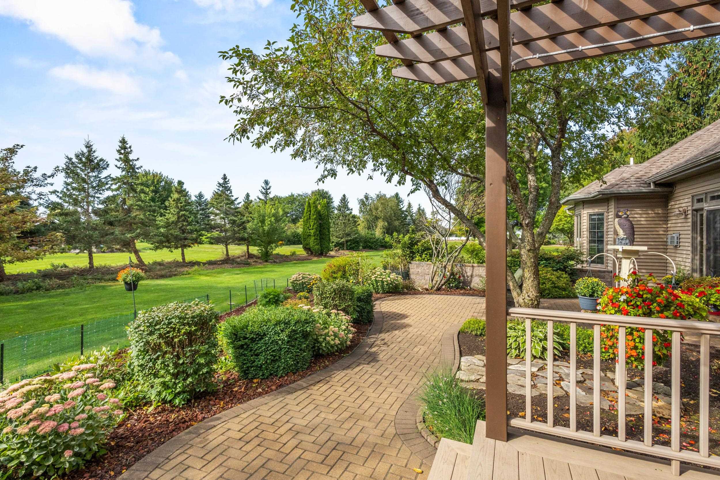 Neenah, Wisconsin, 54956, United States, 3 Bedrooms Bedrooms, ,4 BathroomsBathrooms,Residential,For Sale,1938221